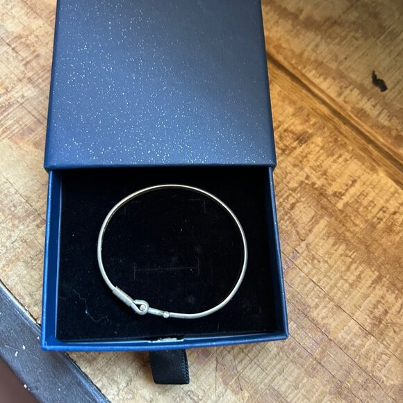 Handmade St. Croix Sterling Silver Hook Bracelet - 925 - Picture 7 of 8